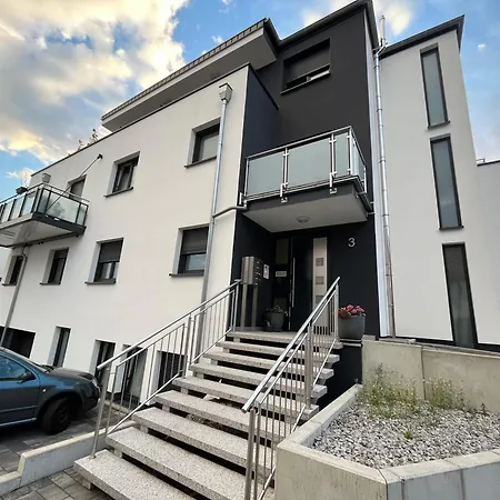 Tulip Apartment With Your Private Entrance Baunatal Exterior photo