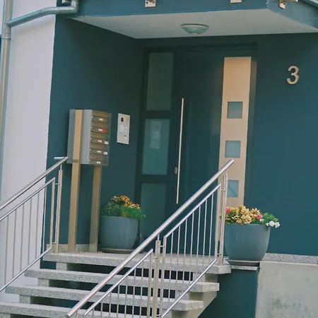 Tulip Apartment With Your Private Entrance Baunatal Exterior photo