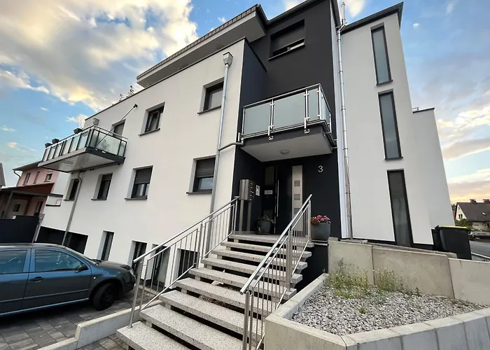 Tulip Apartment With Your Private Entrance